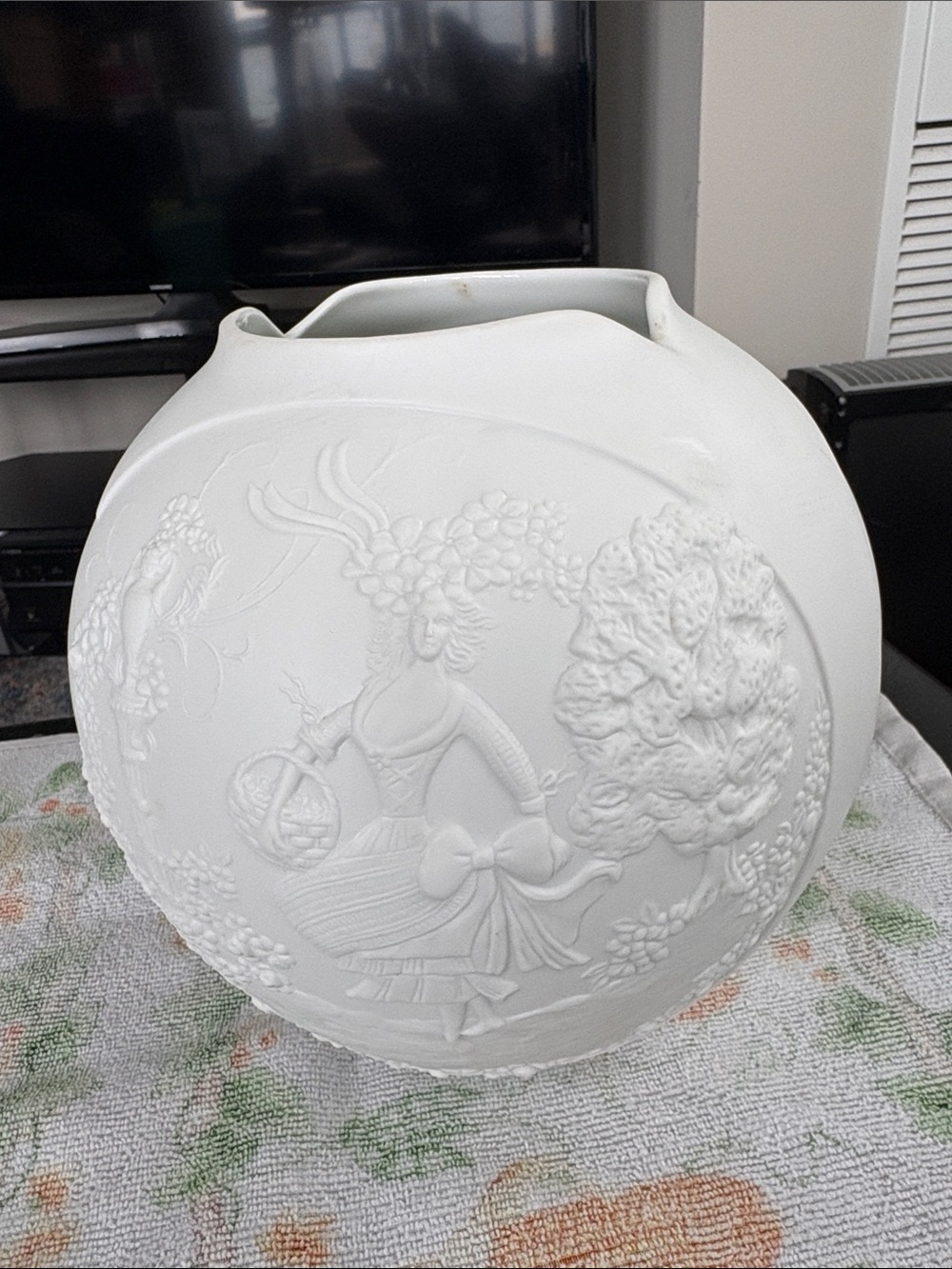 Vintage AK Kaiser White Bisque Embossed Porcelain Globe Vase By Manfred Frey